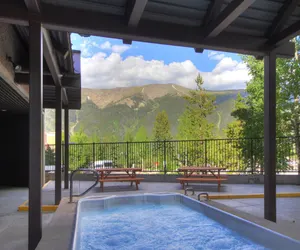 Photo 2 - MP615S and MP617H Mountain Plaza 1BR 2BA Hot Tub