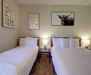 Photo 4 - AN104A Anaconda Hotel Room