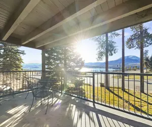 Photo 3 - E101 Lake Cliffe