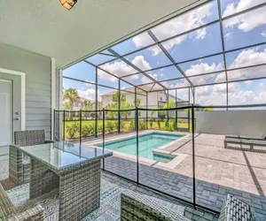 Photo 2 - Little Mermaid Theme Bed Luxury 5 Bed Pool Home!
