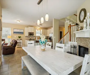 Photo 5 - Wooded Lake Retreat