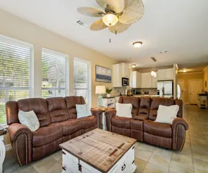 Photo 4 - Wooded Lake Retreat