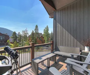 Photo 2 - Luxury Home - Sleeps 10 - Fireplace & Mountain View