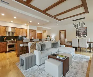Photo 2 - 106 - Three Bedroom Shooting Star