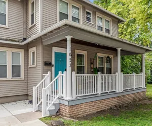 Photo 4 - Bright and Newly Remodeled Apartment Near EMU 1