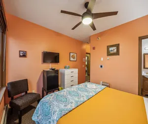 Photo 4 - Hotel Cathlamet Room 222 - Main St Queen