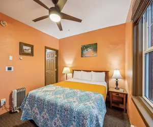 Photo 3 - Hotel Cathlamet Room 222 - Main St Queen