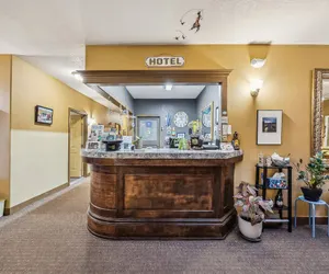 Photo 5 - Hotel Cathlamet Room 210  - Single
