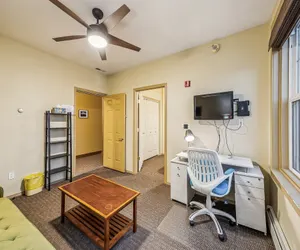 Photo 3 - Hotel Cathlamet Room 218 - Queen Suite