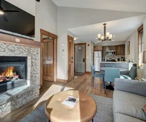 Photo 2 - Beautifully Updated Mountain Chic Condo
