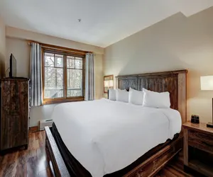 Photo 5 - Bright, Mountain Modern Breckenridge Condo