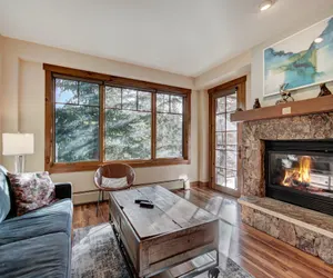 Photo 4 - Bright, Mountain Modern Breckenridge Condo