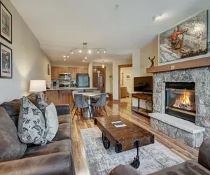 Photo 3 - Cozy Ski Chalet with Large Balcony