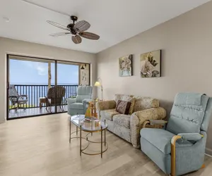 Photo 3 - Winward Point Unit 211