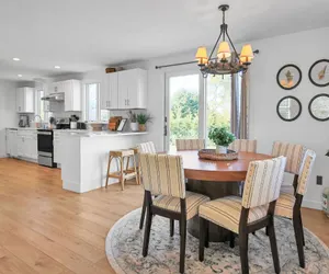 Photo 2 - Charming 3BR Home in Nantucket's Natural Beauty
