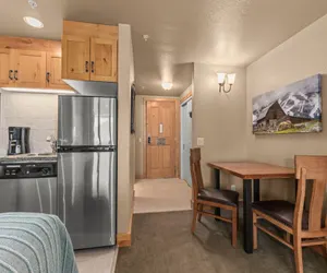 Photo 3 - Bright Steamboat Grand Studio