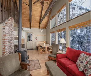 Photo 2 - Icicle Chalet
