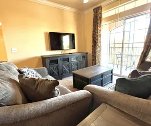 Photo 2 - Beautiful 2 Bed Condo in Tuscana Resort