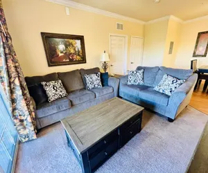 Photo 4 - Beautiful 2 Bed Condo in Tuscana Resort
