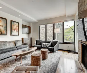 Photo 2 - Contemporary 2 BR Condo in the Heart of Lionshead Save 20% on 7+ Nights!