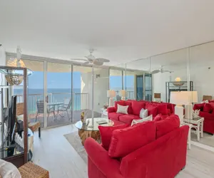 Photo 4 - 2 bedroom condo with hot tub!
