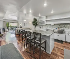 Photo 5 - 129 Park Station Escape! Cozy Condo with Pool Hot Tub! Walking Distance to Main Street Town Lift!