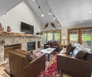 Photo 2 - 402 Chaparral Timber Escape! Relaxing Deer Valley Condo with Hot Tub! Close to Skiing Hiking!