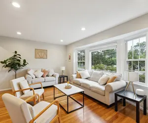 Photo 2 - Tranquil Retreat in Cherry Hill