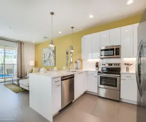 Photo 3 - 3 bedroom townhouse with a private pool!