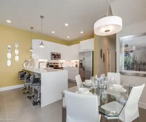 Photo 2 - 3 bedroom townhouse with a private pool!
