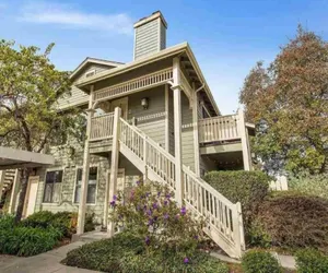 Photo 3 - 230LAKES-Sunny 2 BR Condo Retreat w/ Awesome Water Views!