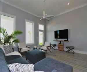 Photo 5 - Seaglass Cottage - Private home at The Shores