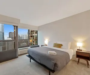 Photo 2 - 2bd River North Million Dollar Views! Parking Incl