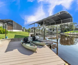 Photo 5 - Awesome Location with Dock, Heated Pool, Bicycles & Kayaks!