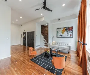 Photo 2 - HUGE Downtown Spacious Home 2 King/3BA