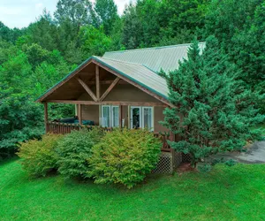 Photo 2 - Smoky Mountain Getaway