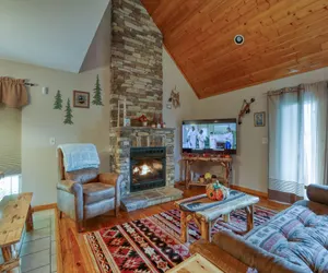 Photo 2 - Smoky Mountain Getaway