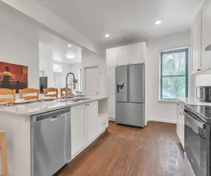 Photo 4 - Urban Retreat In Islandview