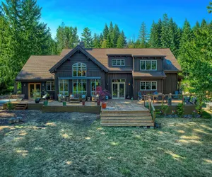 Photo 5 - Maple Hill Lodge