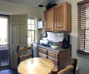 Photo 4 - Triple R Cottages: 7