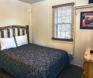 Photo 5 - Triple R Cottages: 7