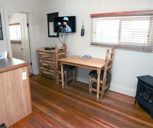 Photo 3 - Triple R Cottages: 2