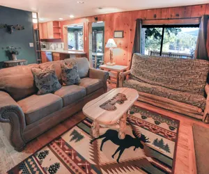 Photo 2 - Lazy R Cottages: 9