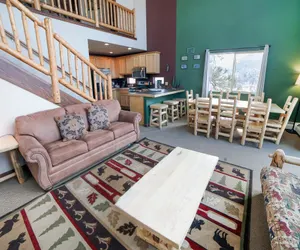 Photo 5 - Lazy R Cottages: 16A