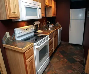 Photo 4 - Timber Creek Chalets: 3