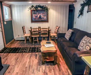 Photo 3 - Timber Creek Chalets: 3