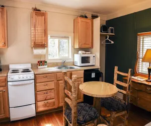 Photo 4 - Triple R Cottages: 4