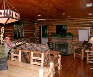 Photo 4 - Triple R Cottages: 8
