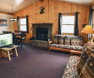 Photo 2 - Lazy R Cottages: 7A