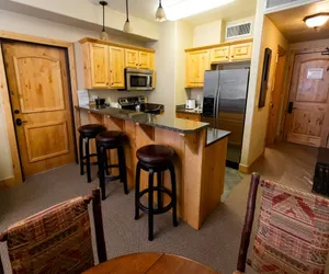 Photo 4 - Silverado Lodge - 1 BR Suite, King Bed & Pool View Save 20% on 7+ Nights!